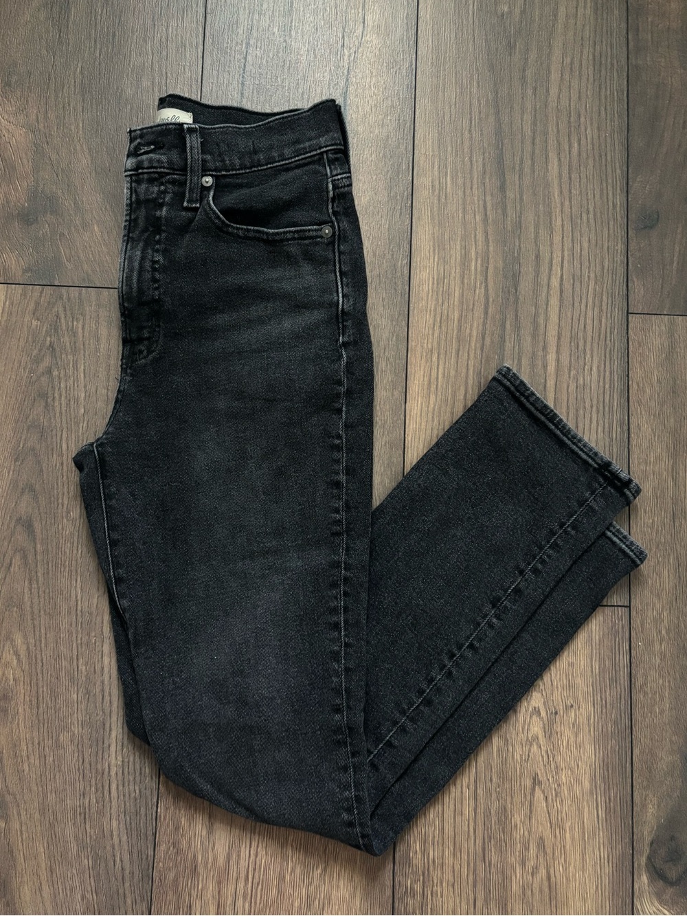 Madewell Women’s The Perfect Vintage Black Straight Jeans, 25